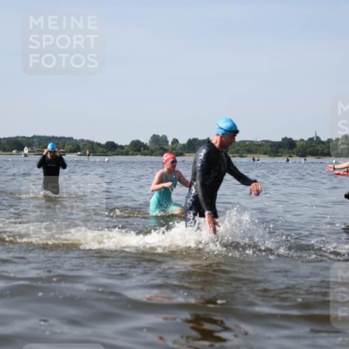 22.06.2025 - Viking Triathlon Michael Strokosch http://msf.ph/oto/8062029 22.06.2025 10:27:31 Schwimmen 1, 176, 272, 286, 611 meine-sportfotos.de