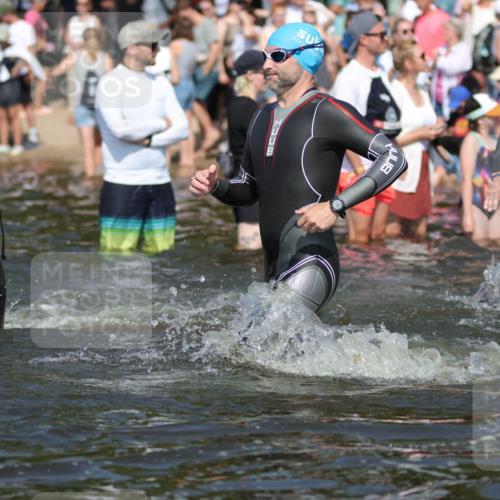 22.06.2025 - Viking Triathlon H.Heesch http://msf.ph/oto/8062032 22.06.2025 10:04:59 Schwimmen 197, 232, 254, 295, 362, 386, 394, 407, 416, 423, 500, 509, 527, 605, 620 meine-sportfotos.de