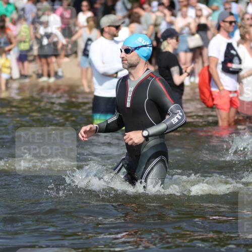 22.06.2025 - Viking Triathlon H.Heesch http://msf.ph/oto/8062037 22.06.2025 10:04:59 Schwimmen 197, 232, 254, 295, 362, 386, 394, 407, 416, 423, 500, 509, 527, 605, 620 meine-sportfotos.de