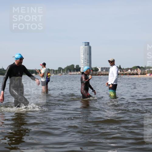 22.06.2025 - Viking Triathlon Michael Strokosch http://msf.ph/oto/8062047 22.06.2025 10:47:50 Schwimmen 71, 84, 190, 223, 261, 285, 452 meine-sportfotos.de