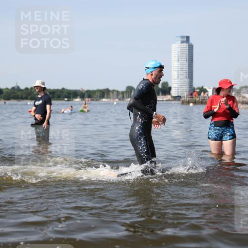 22.06.2025 - Viking Triathlon Michael Strokosch http://msf.ph/oto/8062052 22.06.2025 10:27:33 Schwimmen 1, 176, 272, 286, 611 meine-sportfotos.de