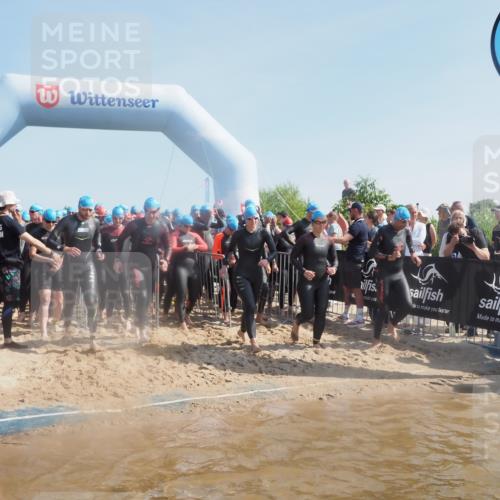 22.06.2025 - Viking Triathlon MichiJ http://msf.ph/oto/8062053 22.06.2025 10:07:25 Schwimmen 155, 213, 235, 256, 267, 273, 317, 326, 333, 342, 343, 353, 421, 425, 531 meine-sportfotos.de