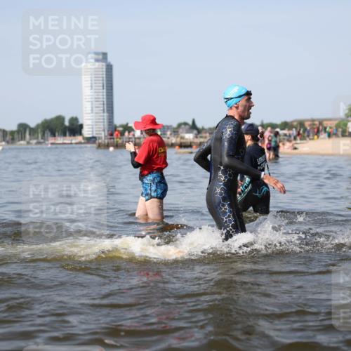 22.06.2025 - Viking Triathlon Michael Strokosch http://msf.ph/oto/8062064 22.06.2025 10:27:33 Schwimmen 1, 176, 272, 286, 611 meine-sportfotos.de