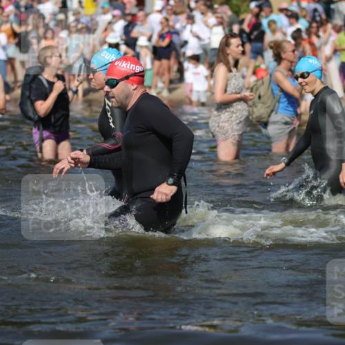 22.06.2025 - Viking Triathlon H.Heesch http://msf.ph/oto/8062094 22.06.2025 10:05:04 Schwimmen 197, 232, 254, 362, 386, 388, 394, 395, 407, 416, 423, 500, 527, 605, 620 meine-sportfotos.de