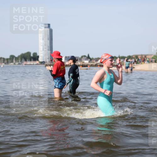 22.06.2025 - Viking Triathlon Michael Strokosch http://msf.ph/oto/8062101 22.06.2025 10:27:36 Schwimmen 1, 176, 272, 286, 611 meine-sportfotos.de