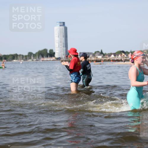 22.06.2025 - Viking Triathlon Michael Strokosch http://msf.ph/oto/8062105 22.06.2025 10:27:36 Schwimmen 1, 176, 272, 286, 611 meine-sportfotos.de