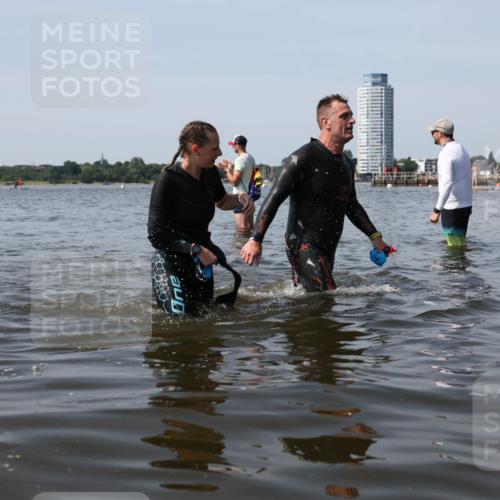 22.06.2025 - Viking Triathlon Michael Strokosch http://msf.ph/oto/8062114 22.06.2025 10:48:10 Schwimmen 37, 364 meine-sportfotos.de