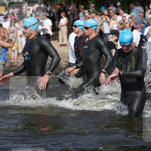 22.06.2025 - Viking Triathlon H.Heesch http://msf.ph/oto/8062120 22.06.2025 10:05:07 Schwimmen 94, 197, 232, 291, 362, 386, 388, 395, 407, 416, 423, 500, 605, 620, 627 meine-sportfotos.de