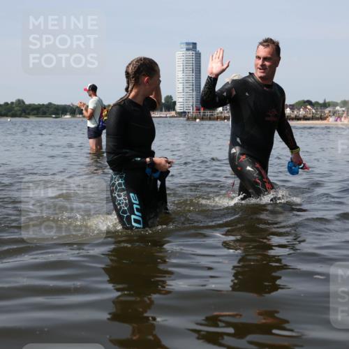 22.06.2025 - Viking Triathlon Michael Strokosch http://msf.ph/oto/8062124 22.06.2025 10:48:11 Schwimmen 37, 364 meine-sportfotos.de