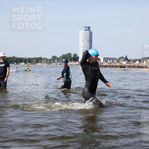 22.06.2025 - Viking Triathlon Michael Strokosch http://msf.ph/oto/8062134 22.06.2025 10:27:38 Schwimmen 1, 176, 230, 272, 286, 611 meine-sportfotos.de