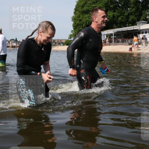 22.06.2025 - Viking Triathlon Michael Strokosch http://msf.ph/oto/8062141 22.06.2025 10:48:13 Schwimmen 37, 364, 471 meine-sportfotos.de