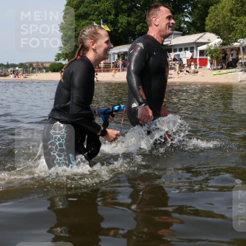 22.06.2025 - Viking Triathlon Michael Strokosch http://msf.ph/oto/8062147 22.06.2025 10:48:13 Schwimmen 37, 364, 471 meine-sportfotos.de