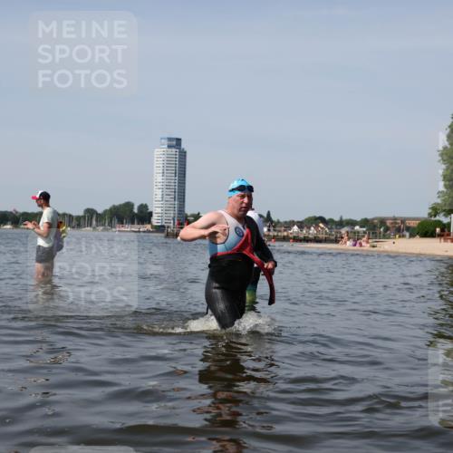 22.06.2025 - Viking Triathlon Michael Strokosch http://msf.ph/oto/8062160 22.06.2025 10:48:24 Schwimmen 471, 494 meine-sportfotos.de