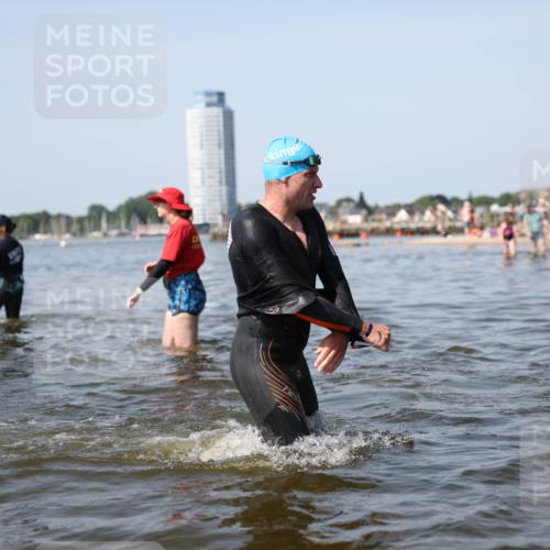 22.06.2025 - Viking Triathlon Michael Strokosch http://msf.ph/oto/8062180 22.06.2025 10:27:42 Schwimmen 1, 176, 198, 230, 272, 534, 611 meine-sportfotos.de
