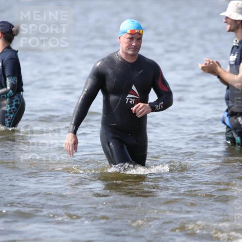 22.06.2025 - Viking Triathlon H.Heesch http://msf.ph/oto/8062193 22.06.2025 10:44:07 Schwimmen 41, 103, 123, 130, 249, 343, 439, 442, 467, 627, 637, 650 meine-sportfotos.de