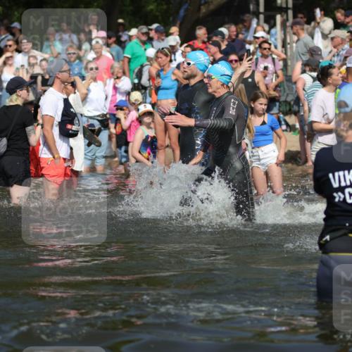 22.06.2025 - Viking Triathlon H.Heesch http://msf.ph/oto/8062203 22.06.2025 10:05:17 Schwimmen 57, 59, 61, 94, 138, 171, 172, 291, 346, 388, 389, 395, 418, 536, 627 meine-sportfotos.de