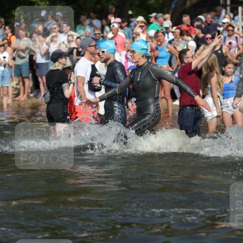 22.06.2025 - Viking Triathlon H.Heesch http://msf.ph/oto/8062215 22.06.2025 10:05:18 Schwimmen 57, 59, 61, 94, 138, 171, 172, 291, 314, 346, 388, 389, 395, 418, 536, 627 meine-sportfotos.de