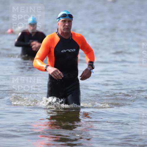 22.06.2025 - Viking Triathlon H.Heesch http://msf.ph/oto/8062242 22.06.2025 10:44:18 Schwimmen 103, 123, 130, 205, 219, 343, 439, 467, 650 meine-sportfotos.de