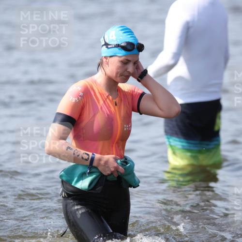 22.06.2025 - Viking Triathlon H.Heesch http://msf.ph/oto/8062249 22.06.2025 10:44:22 Schwimmen 103, 130, 205, 219, 439, 467 meine-sportfotos.de