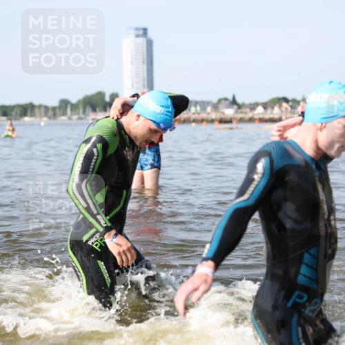 22.06.2025 - Viking Triathlon Michael Strokosch http://msf.ph/oto/8062250 22.06.2025 10:27:52 Schwimmen 14, 90, 178, 196, 198, 230, 289, 401, 534, 616 meine-sportfotos.de
