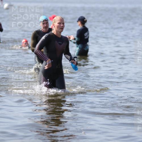 22.06.2025 - Viking Triathlon H.Heesch http://msf.ph/oto/8062260 22.06.2025 10:44:40 Schwimmen 18, 205, 219, 440, 446, 653 meine-sportfotos.de