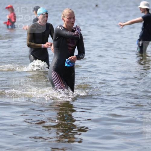 22.06.2025 - Viking Triathlon H.Heesch http://msf.ph/oto/8062265 22.06.2025 10:44:42 Schwimmen 18, 219, 440, 446, 638, 653 meine-sportfotos.de