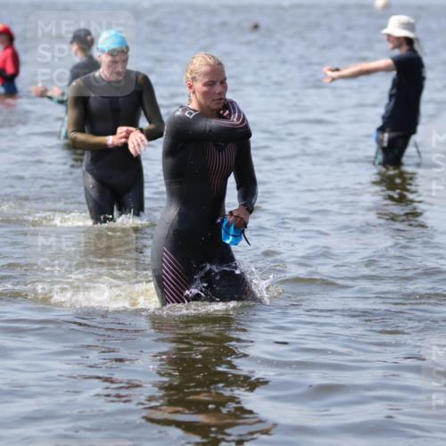 22.06.2025 - Viking Triathlon H.Heesch http://msf.ph/oto/8062267 22.06.2025 10:44:42 Schwimmen 18, 219, 440, 446, 638, 653 meine-sportfotos.de
