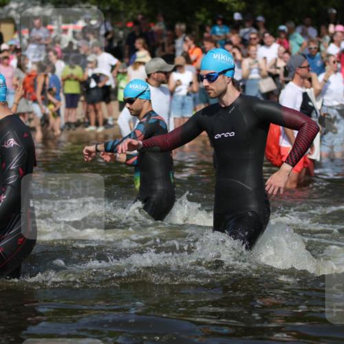 22.06.2025 - Viking Triathlon H.Heesch http://msf.ph/oto/8062283 22.06.2025 10:05:23 Schwimmen 57, 59, 61, 138, 171, 172, 228, 314, 346, 389, 418, 437, 536, 601, 655 meine-sportfotos.de