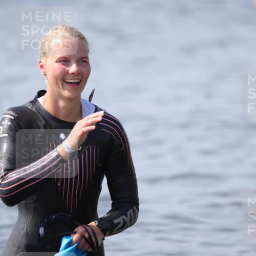 22.06.2025 - Viking Triathlon H.Heesch http://msf.ph/oto/8062284 22.06.2025 10:44:46 Schwimmen 18, 39, 168, 440, 446, 638, 653 meine-sportfotos.de