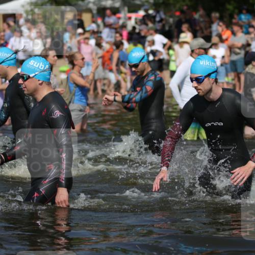 22.06.2025 - Viking Triathlon H.Heesch http://msf.ph/oto/8062288 22.06.2025 10:05:23 Schwimmen 57, 59, 61, 138, 171, 172, 228, 314, 346, 389, 418, 437, 536, 601, 655 meine-sportfotos.de