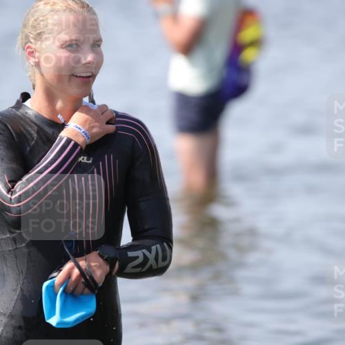 22.06.2025 - Viking Triathlon H.Heesch http://msf.ph/oto/8062294 22.06.2025 10:44:46 Schwimmen 18, 39, 168, 440, 446, 638, 653 meine-sportfotos.de