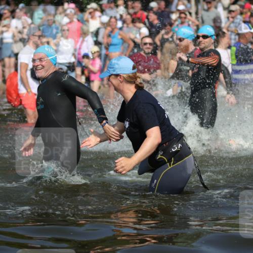 22.06.2025 - Viking Triathlon H.Heesch http://msf.ph/oto/8062304 22.06.2025 10:05:25 Schwimmen 57, 59, 61, 138, 150, 167, 181, 228, 314, 437, 536, 538, 601, 654, 655 meine-sportfotos.de