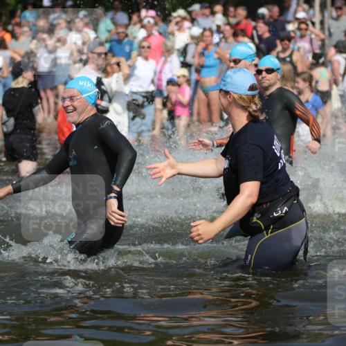 22.06.2025 - Viking Triathlon H.Heesch http://msf.ph/oto/8062308 22.06.2025 10:05:25 Schwimmen 57, 59, 61, 138, 150, 167, 181, 228, 314, 437, 536, 538, 601, 654, 655 meine-sportfotos.de