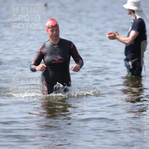 22.06.2025 - Viking Triathlon H.Heesch http://msf.ph/oto/8062315 22.06.2025 10:44:51 Schwimmen 18, 39, 168, 440, 446, 638, 653 meine-sportfotos.de