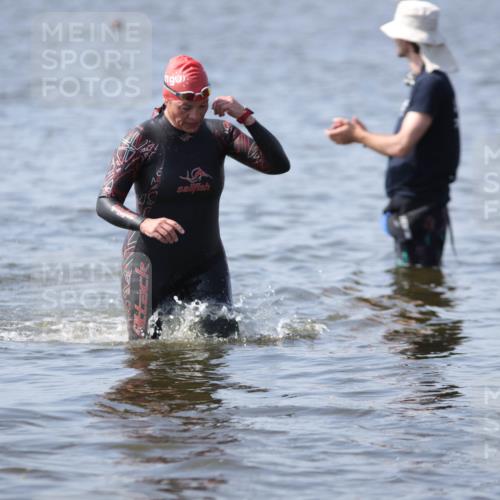 22.06.2025 - Viking Triathlon H.Heesch http://msf.ph/oto/8062320 22.06.2025 10:44:51 Schwimmen 18, 39, 168, 440, 446, 638, 653 meine-sportfotos.de