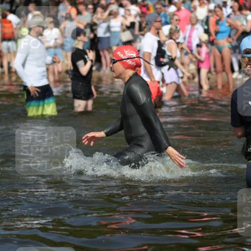 22.06.2025 - Viking Triathlon H.Heesch http://msf.ph/oto/8062325 22.06.2025 10:05:30 Schwimmen 22, 150, 167, 181, 210, 228, 314, 437, 439, 462, 538, 601, 603, 654, 655 meine-sportfotos.de