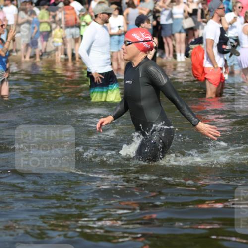 22.06.2025 - Viking Triathlon H.Heesch http://msf.ph/oto/8062332 22.06.2025 10:05:30 Schwimmen 22, 150, 167, 181, 210, 228, 314, 437, 439, 462, 538, 601, 603, 654, 655 meine-sportfotos.de