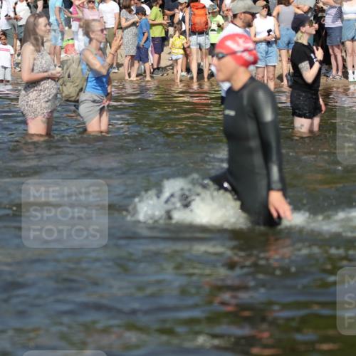22.06.2025 - Viking Triathlon H.Heesch http://msf.ph/oto/8062340 22.06.2025 10:05:30 Schwimmen 22, 150, 167, 181, 210, 228, 314, 437, 439, 462, 538, 601, 603, 654, 655 meine-sportfotos.de
