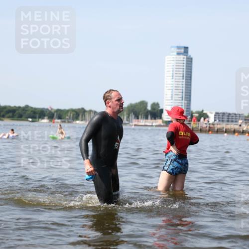 22.06.2025 - Viking Triathlon Michael Strokosch http://msf.ph/oto/8062359 22.06.2025 10:28:08 Schwimmen 14, 178, 196, 289, 367, 401 meine-sportfotos.de