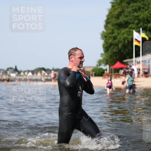 22.06.2025 - Viking Triathlon Michael Strokosch http://msf.ph/oto/8062399 22.06.2025 10:28:10 Schwimmen 14, 178, 367, 401 meine-sportfotos.de
