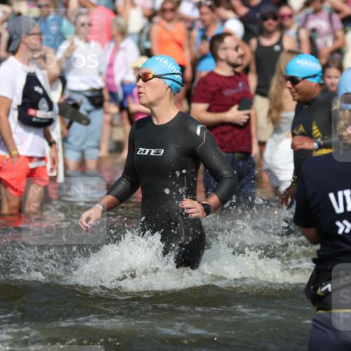 22.06.2025 - Viking Triathlon H.Heesch http://msf.ph/oto/8062408 22.06.2025 10:05:41 Schwimmen 22, 65, 83, 135, 194, 210, 361, 379, 439, 462, 511, 517, 553, 603, 653 meine-sportfotos.de