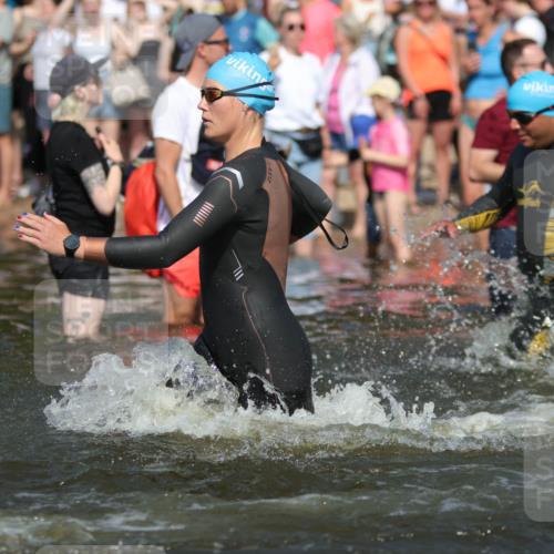 22.06.2025 - Viking Triathlon H.Heesch http://msf.ph/oto/8062412 22.06.2025 10:05:41 Schwimmen 22, 65, 83, 135, 194, 210, 361, 379, 439, 462, 511, 517, 553, 603, 653 meine-sportfotos.de
