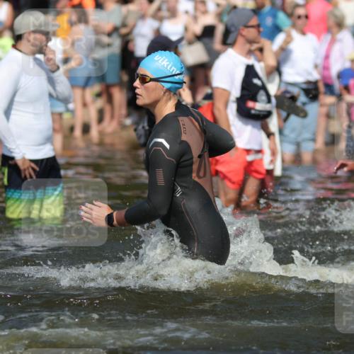 22.06.2025 - Viking Triathlon H.Heesch http://msf.ph/oto/8062416 22.06.2025 10:05:42 Schwimmen 22, 65, 83, 135, 194, 210, 361, 379, 439, 462, 511, 517, 553, 603, 653 meine-sportfotos.de