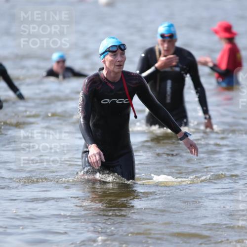 22.06.2025 - Viking Triathlon H.Heesch http://msf.ph/oto/8062424 22.06.2025 10:45:39 Schwimmen 95, 197, 360, 425, 466, 519 meine-sportfotos.de