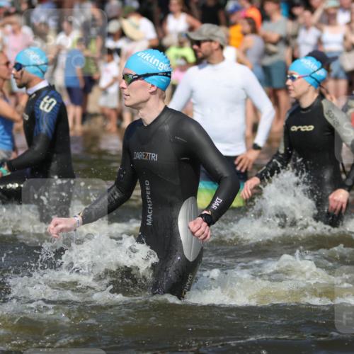22.06.2025 - Viking Triathlon H.Heesch http://msf.ph/oto/8062438 22.06.2025 10:05:46 Schwimmen 65, 83, 128, 135, 194, 211, 275, 361, 379, 511, 517, 530, 553, 633, 653 meine-sportfotos.de