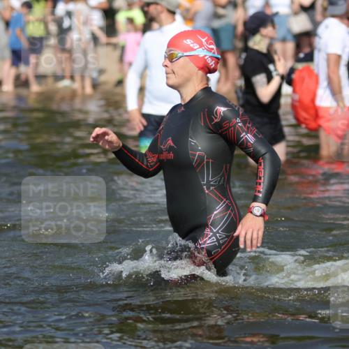22.06.2025 - Viking Triathlon H.Heesch http://msf.ph/oto/8062460 22.06.2025 10:05:49 Schwimmen 68, 128, 135, 194, 211, 275, 379, 397, 441, 442, 465, 517, 530, 633, 653 meine-sportfotos.de