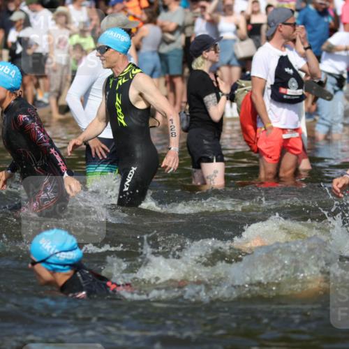 22.06.2025 - Viking Triathlon H.Heesch http://msf.ph/oto/8062476 22.06.2025 10:05:53 Schwimmen 68, 128, 211, 275, 397, 441, 442, 465, 530, 633 meine-sportfotos.de