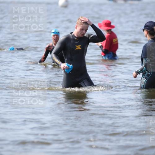 22.06.2025 - Viking Triathlon H.Heesch http://msf.ph/oto/8062493 22.06.2025 10:46:01 Schwimmen 121, 144, 217, 342, 360, 372, 468, 525, 615, 621, 633, 647 meine-sportfotos.de