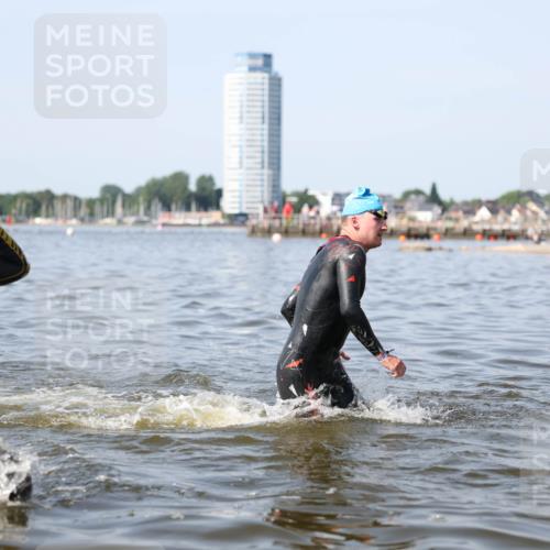 22.06.2025 - Viking Triathlon Michael Strokosch http://msf.ph/oto/8062514 22.06.2025 10:28:47 Schwimmen 15, 258, 301, 368, 414, 443, 628 meine-sportfotos.de