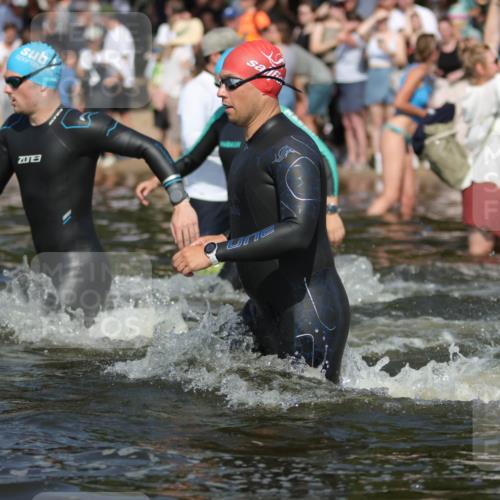 22.06.2025 - Viking Triathlon H.Heesch http://msf.ph/oto/8062522 22.06.2025 10:06:04 Schwimmen 144, 169, 249, 269, 390, 460, 489, 508, 644 meine-sportfotos.de